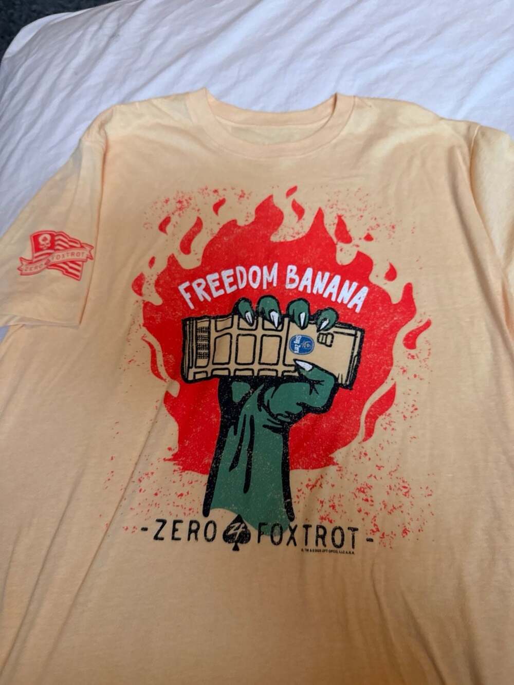 Zero Foxtrot Freedom Banana Graphic T-Shirt Size Large